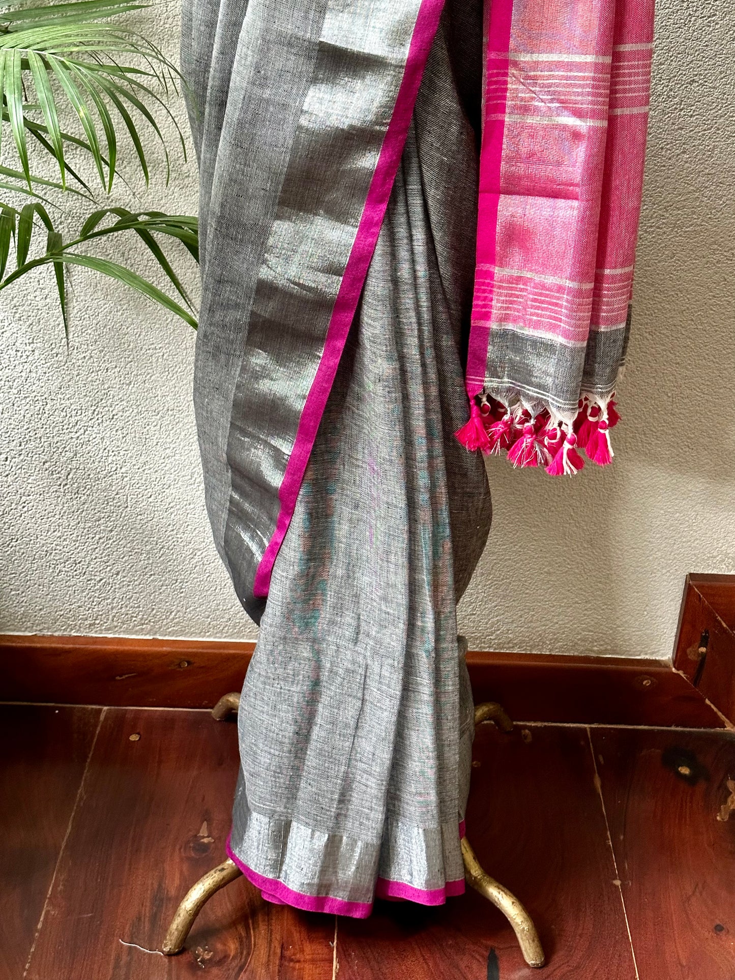 PINK GREY LINEN SARI