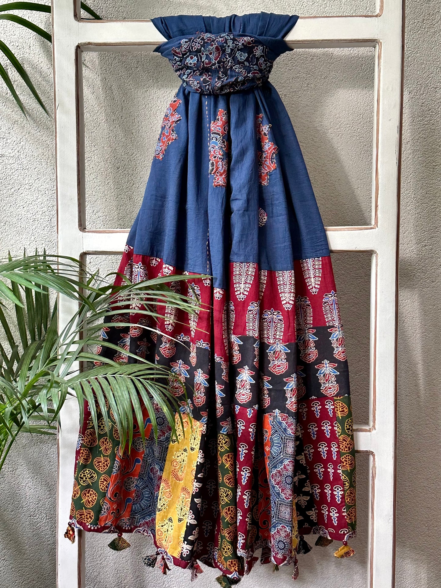 NANDA DEVI  APPLIQUE DUPATTA