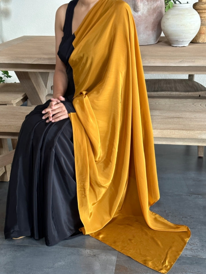 APRICOT SARI